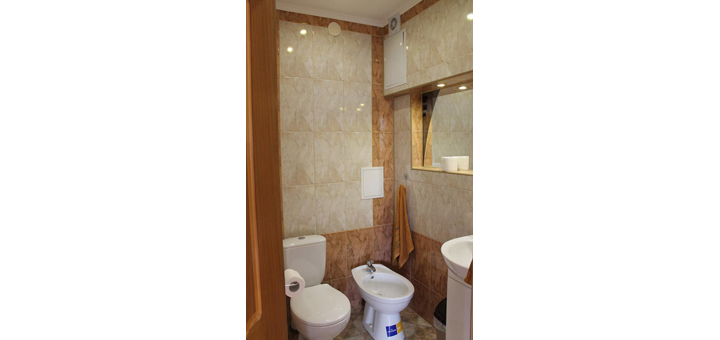 https://cdn1.superdeal.ua/uploaded/merchant_pages/3884/images/original/санузел-у-зумера-1.jpg