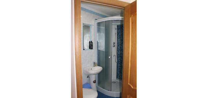 https://cdn1.superdeal.ua/uploaded/merchant_pages/3885/images/original/санузел-у-зумера-2.jpg